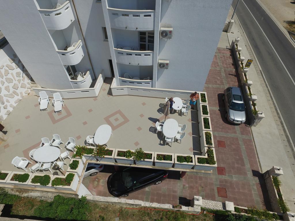 Sunrise Apartments And Studio Apartments Lokva Rogoznica Kültér fotó