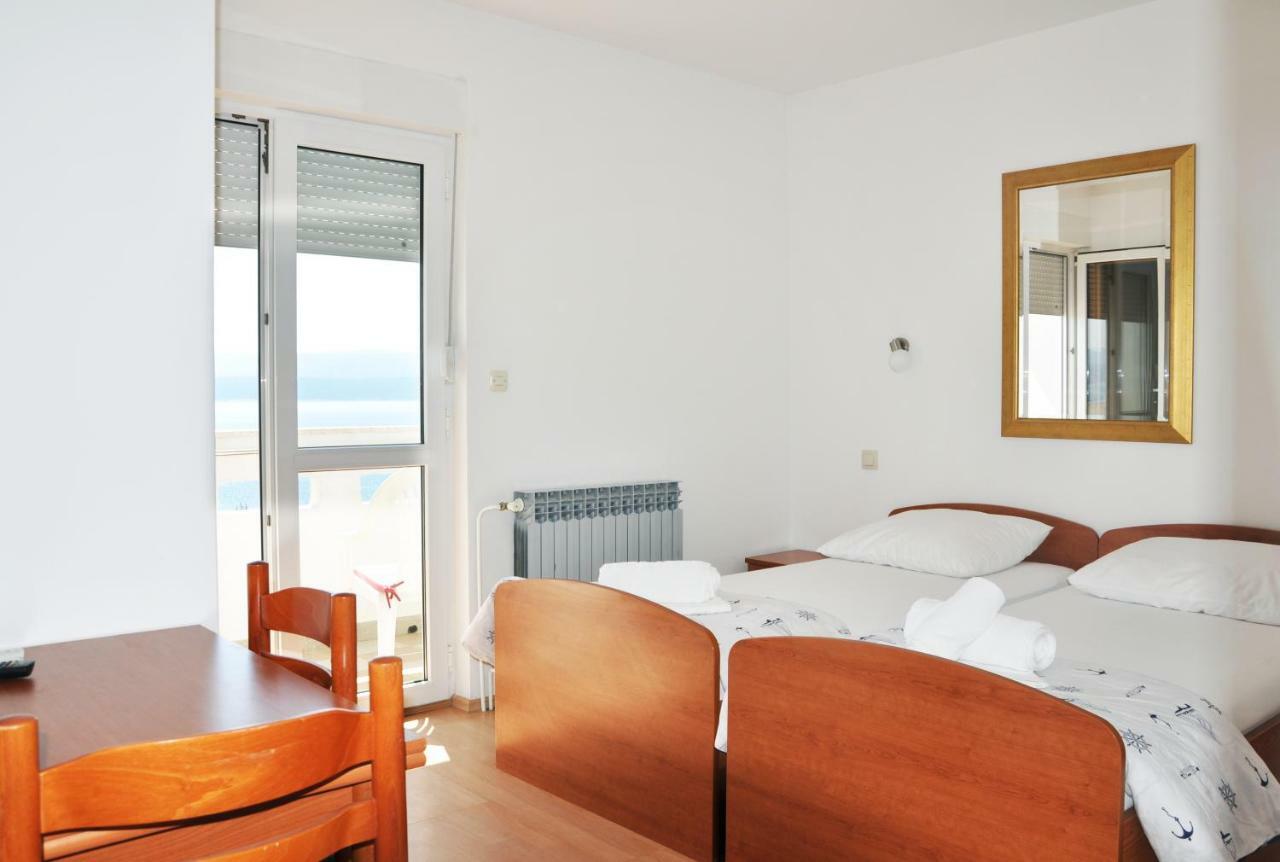 Sunrise Apartments And Studio Apartments Lokva Rogoznica Kültér fotó